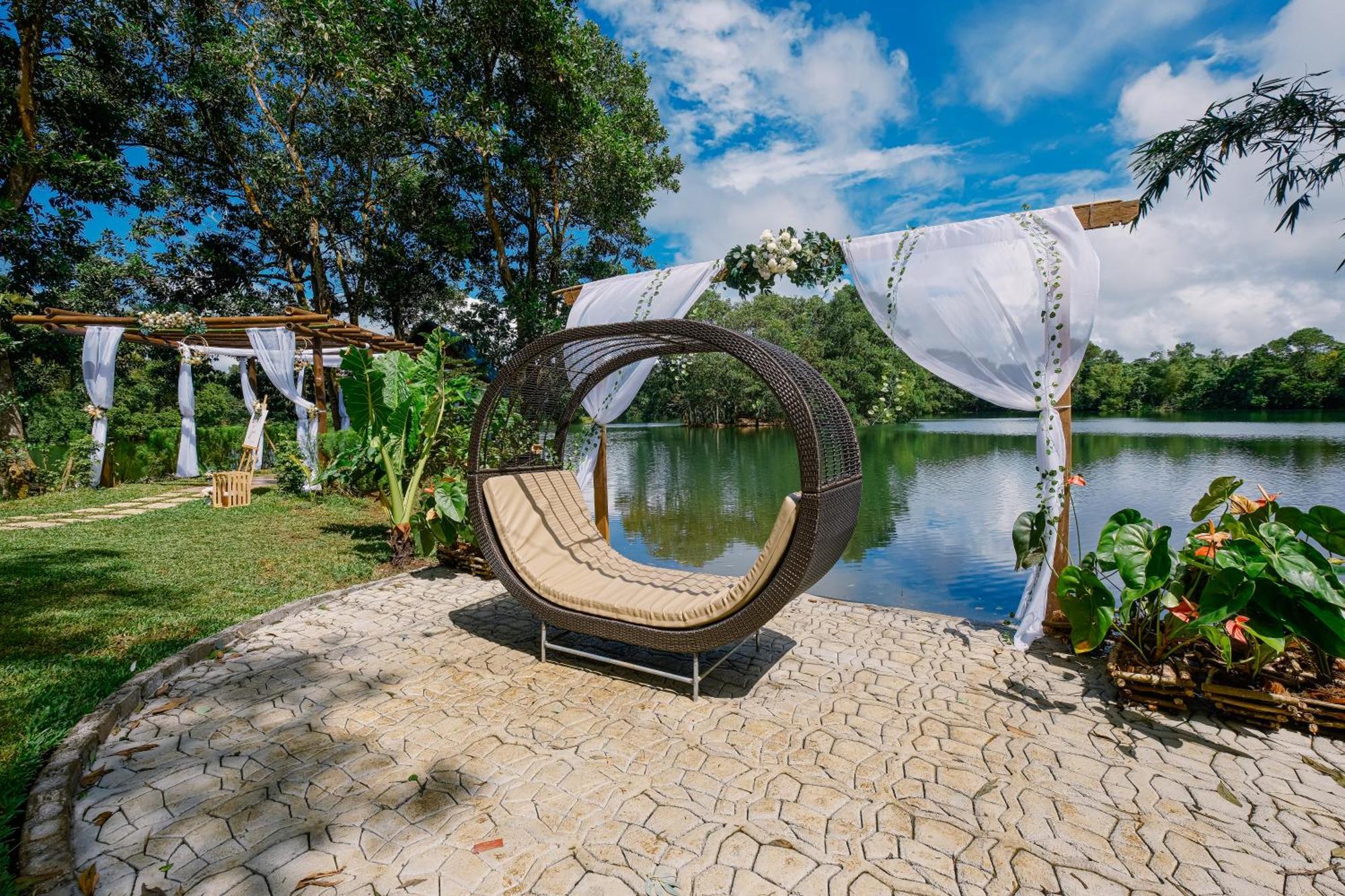 Almost Heaven Lake Resort By Cocotel Cavinti Exterior photo