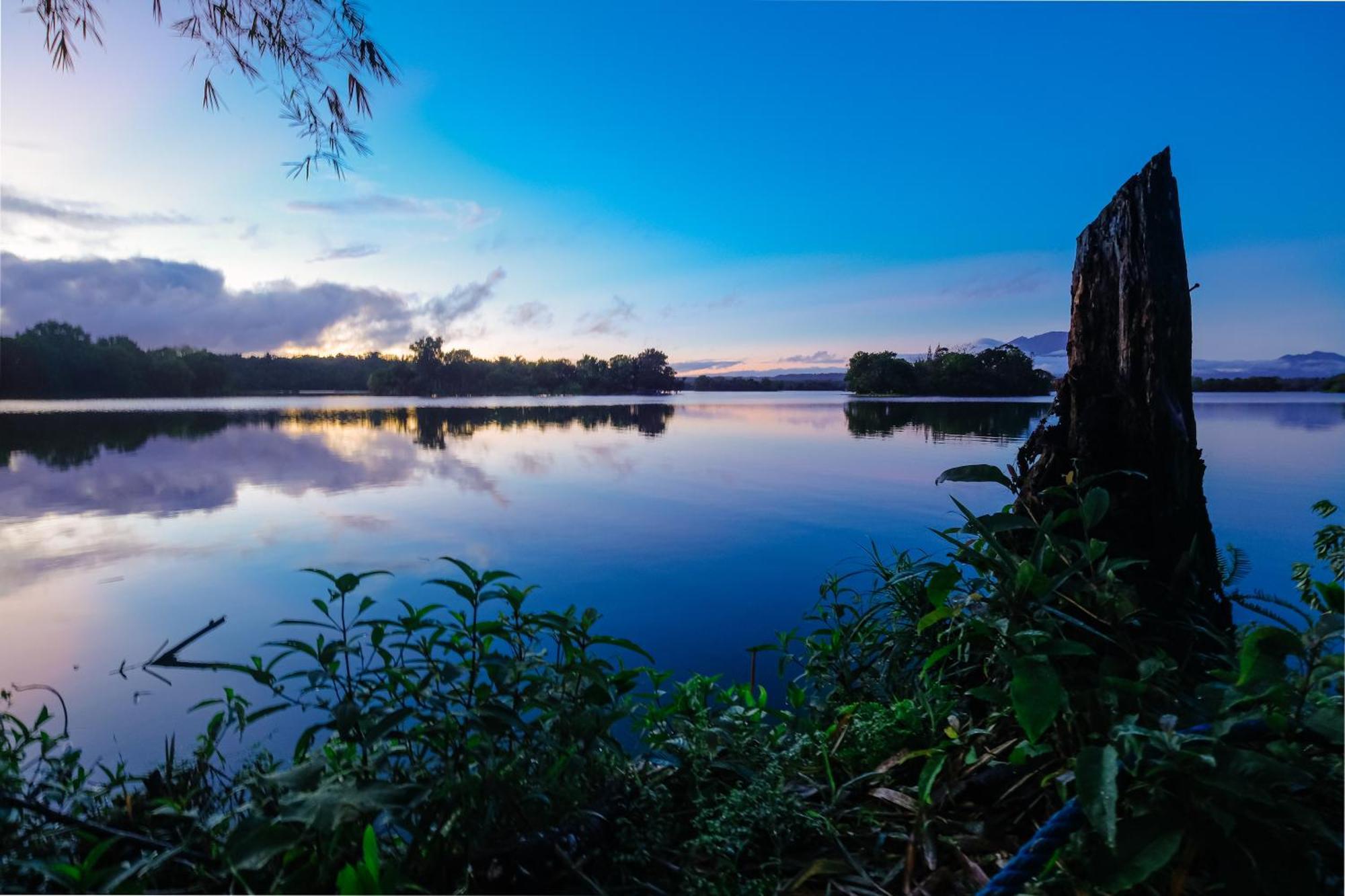 Almost Heaven Lake Resort By Cocotel Cavinti Exterior photo