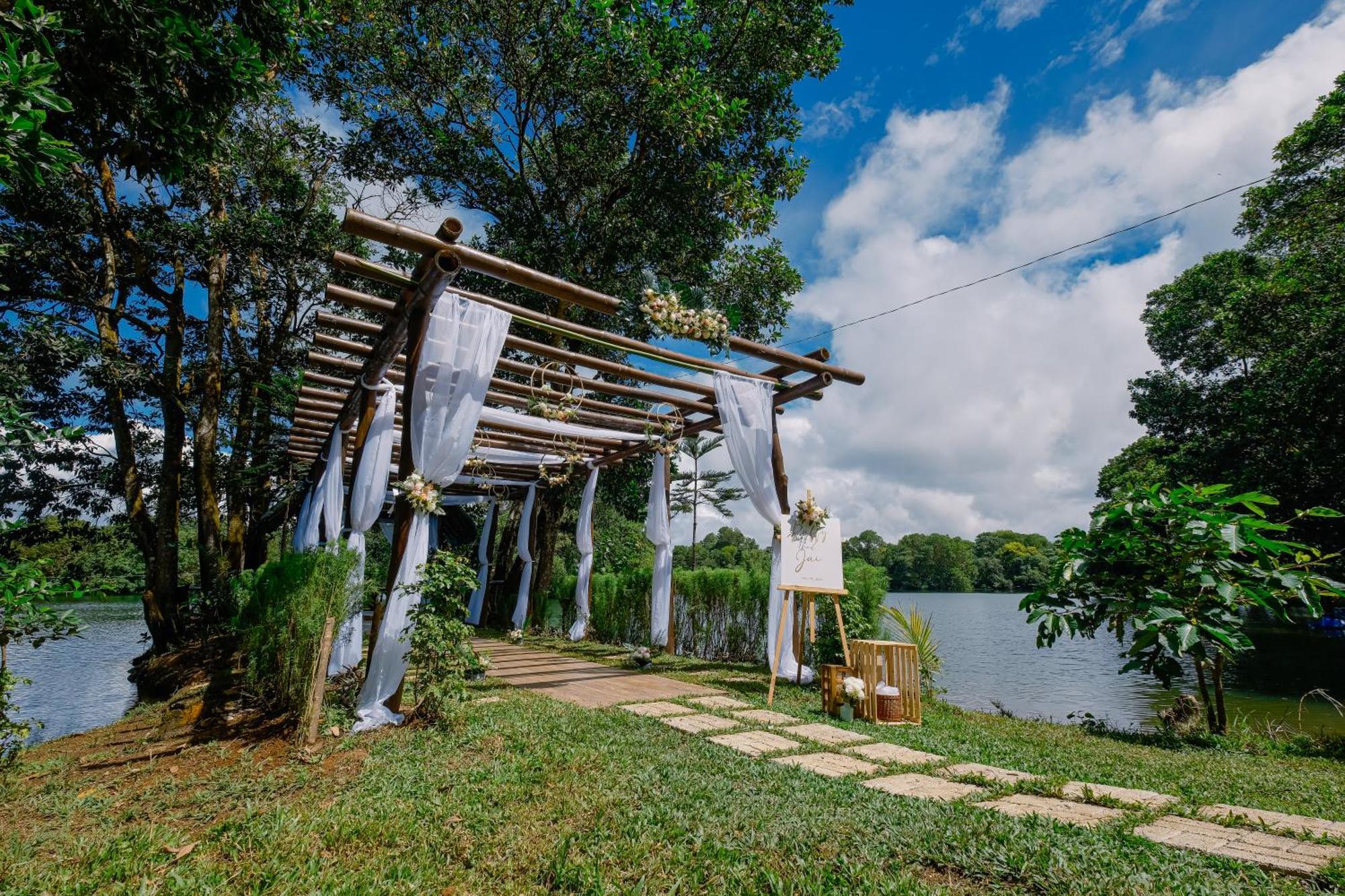 Almost Heaven Lake Resort By Cocotel Cavinti Exterior photo