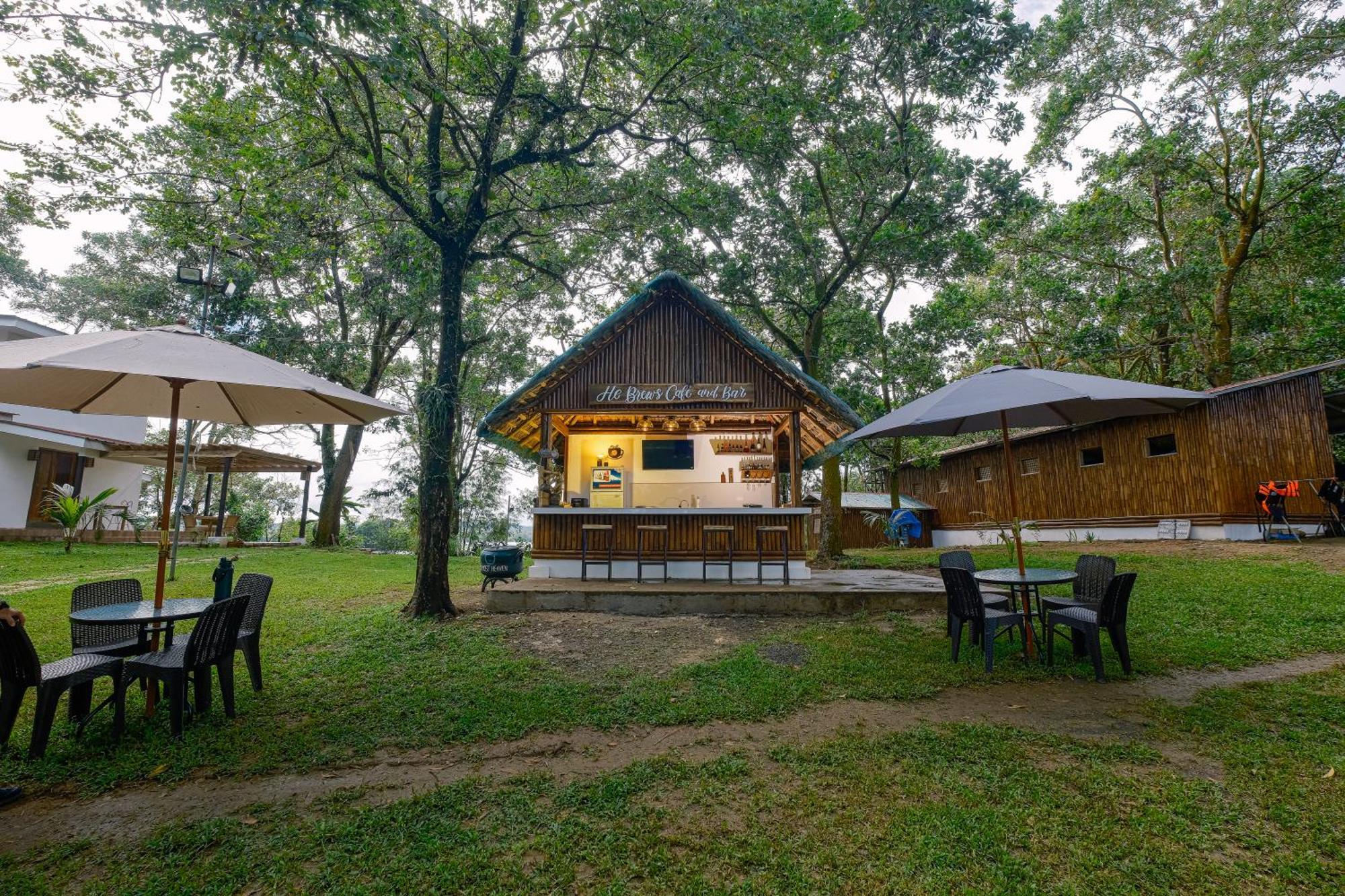Almost Heaven Lake Resort By Cocotel Cavinti Exterior photo